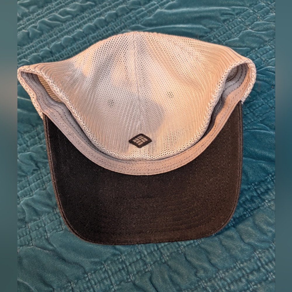 Columbia Sportswear Fitted Black and Gray Cap Hat - Picture 3 of 3